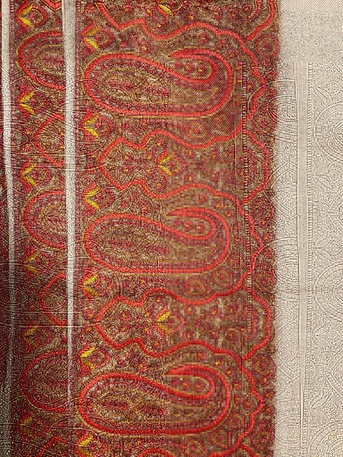 Border embroidery design |Beige Red Border