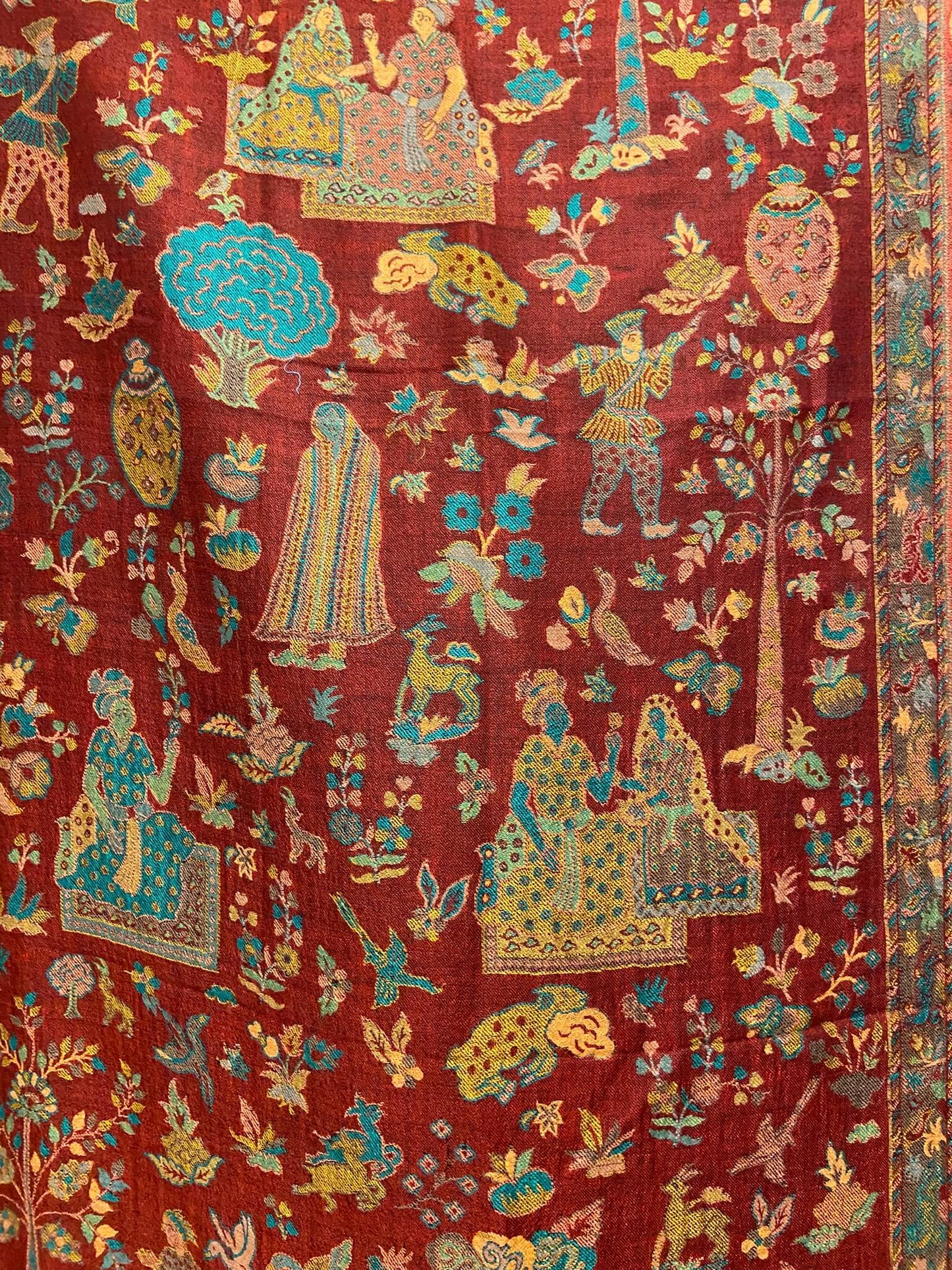 Red Mughal Design